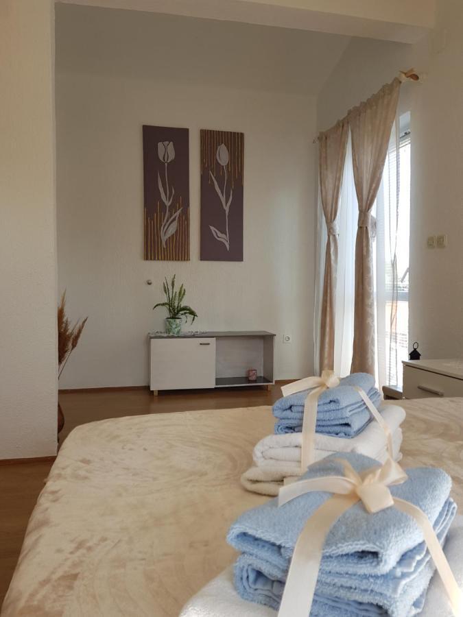 Mlaja Apartment *