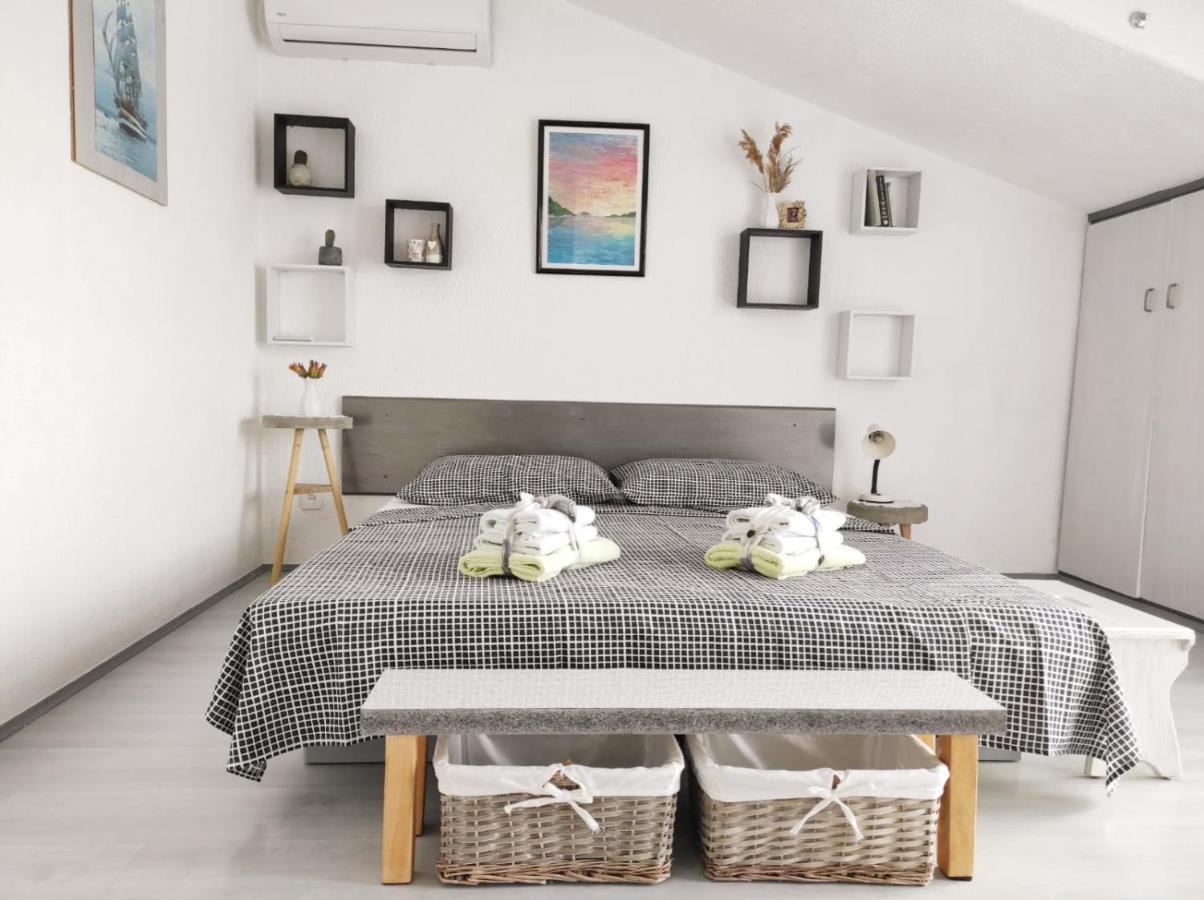Mlaja Apartment