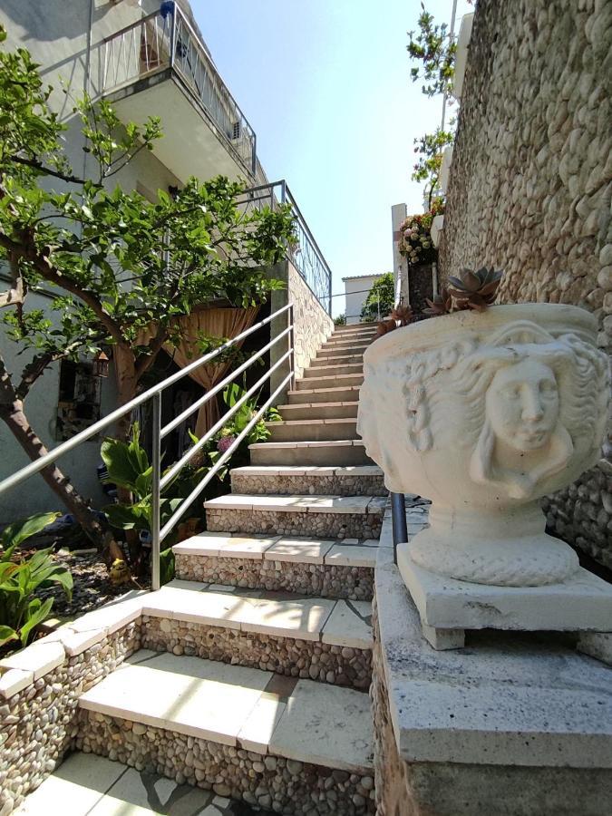 Apartment Mlaja